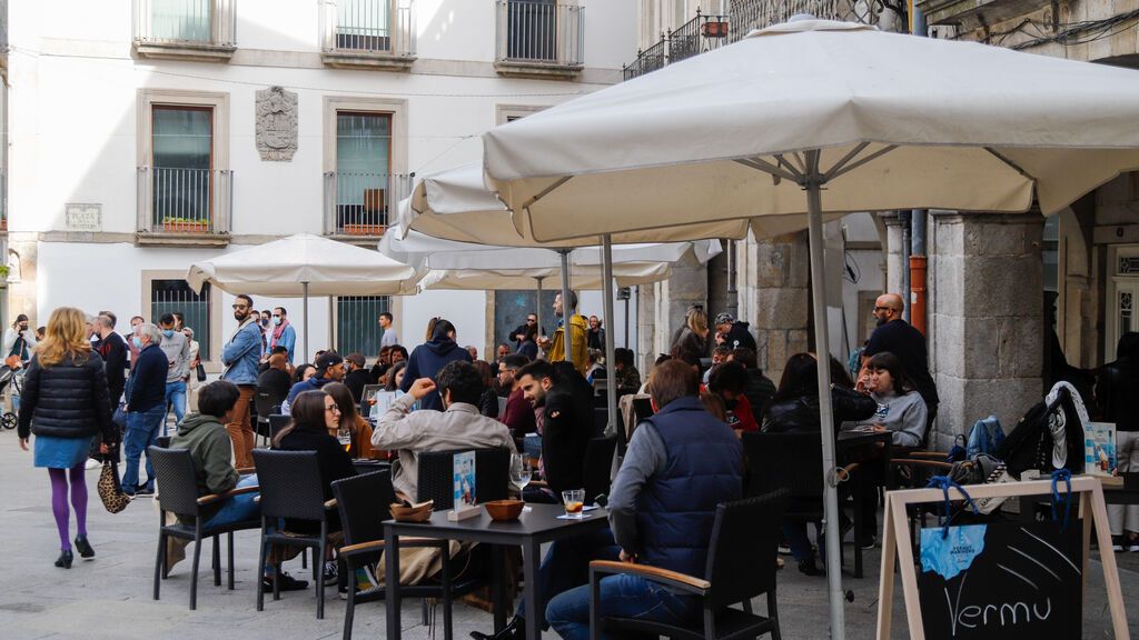 El comité analizará este martes si eliminar restricciones en la hostelería gallega