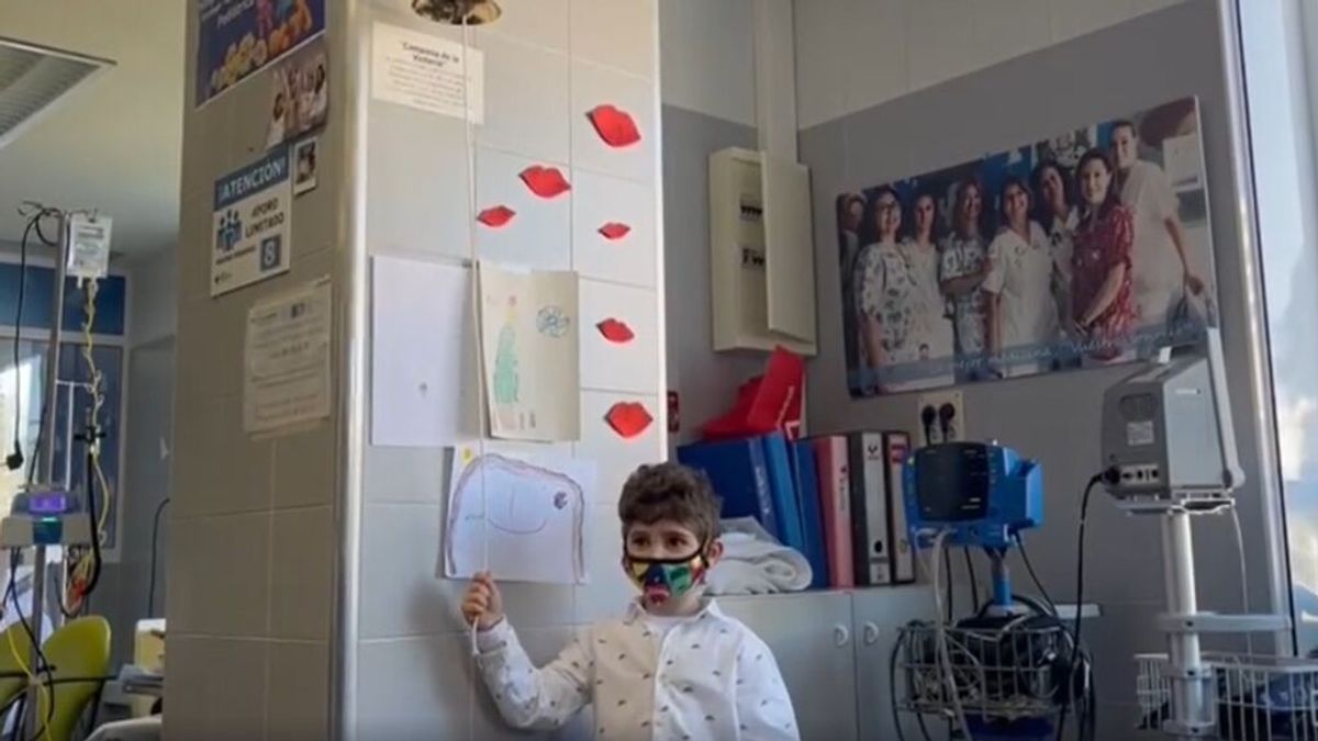 La celebración de Lucas, un niño e Alicante que ha superado el cáncer se hace viral