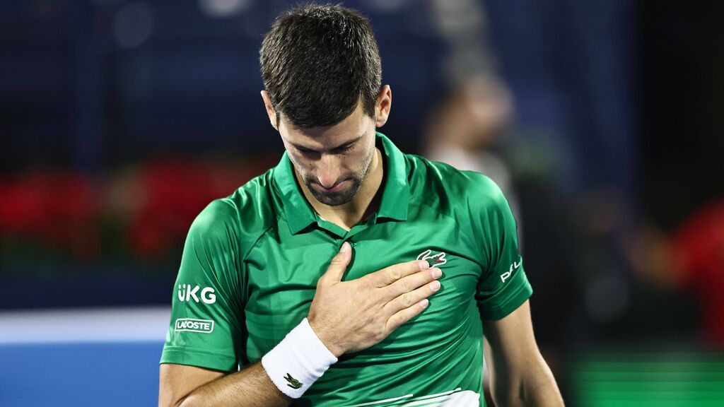 Novak Djokovic venció a Lorenzo Musetti por un doble 6-3.