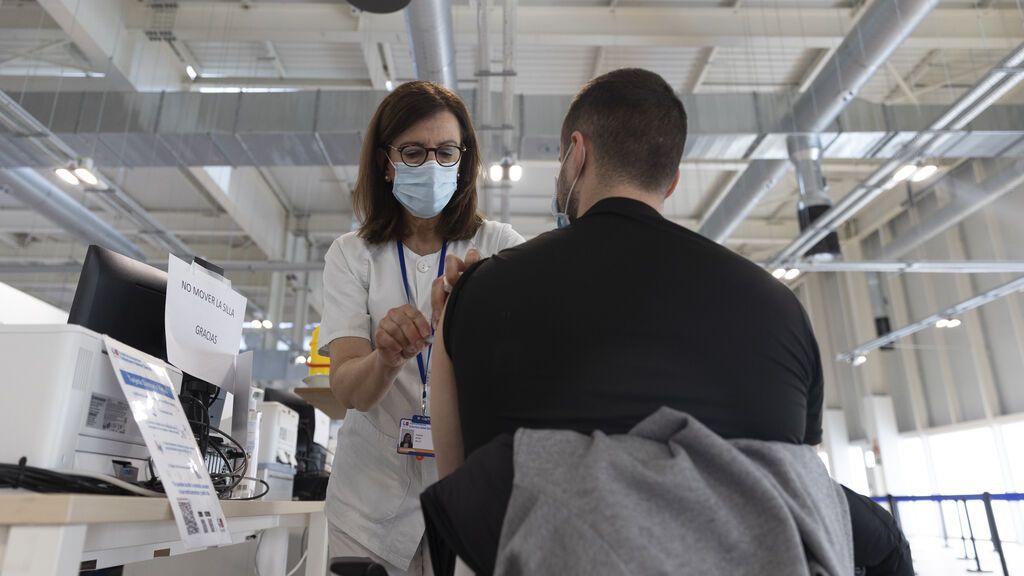 La incidencia de España está a 176 puntos de salir del riesgo muy alto