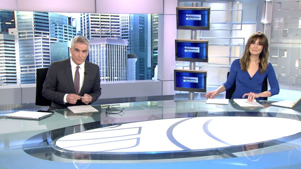 Con David Cantero e Isabel Jiménez Informativos Telecinco 2022 Mediodía 23/02/2022