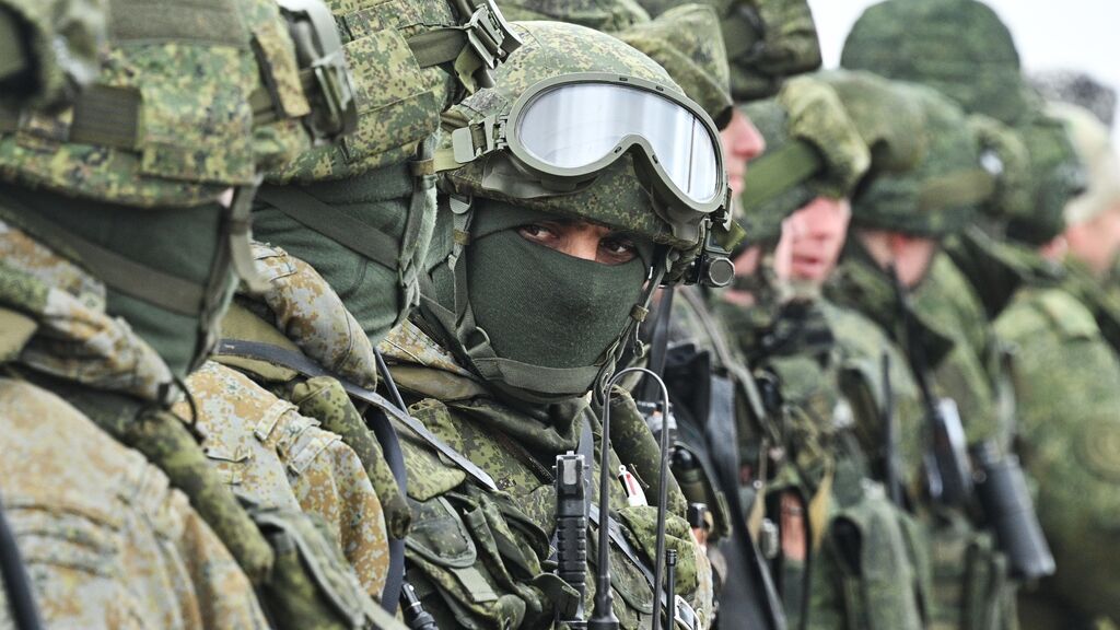 Rusia invade Ucrania por tres frentes terrestres con una guerra relámpago