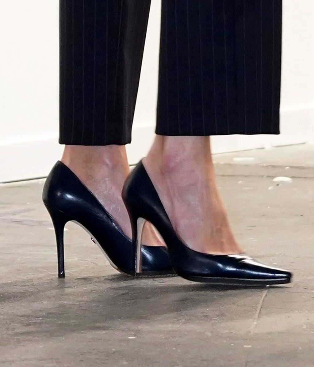 Detalle de los zapatos de Letizia