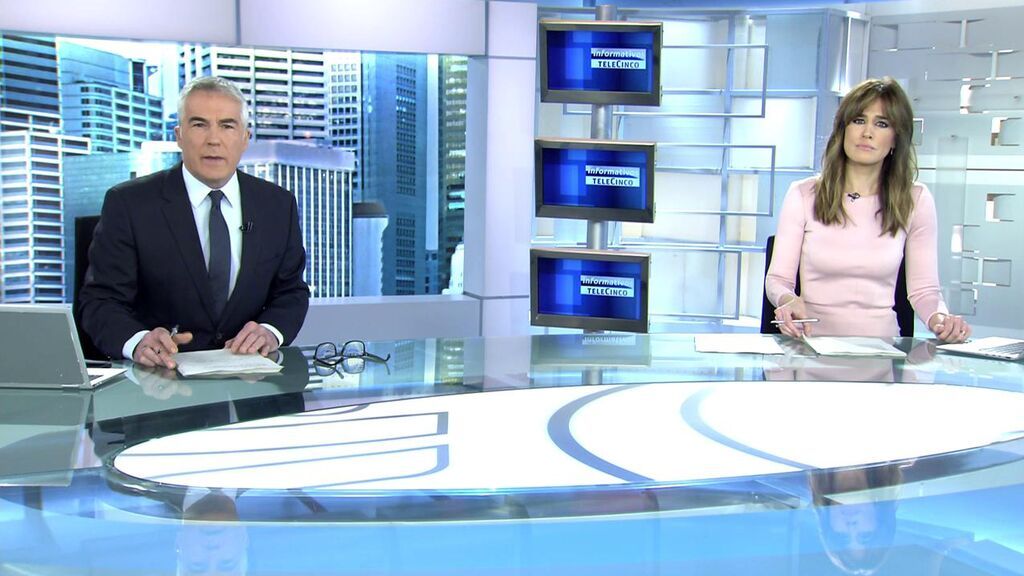 Con David Cantero e Isabel Jiménez Informativos Telecinco 2022 Mediodía 24/02/2022