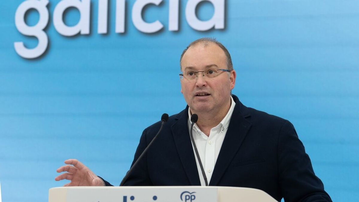 El PP de Galicia reivindica el liderazgo de Feijóo "dentro y fuera del partido" El PP de Galicia reivindica el liderazgo de Feijóo "dentro y fuera del partido"