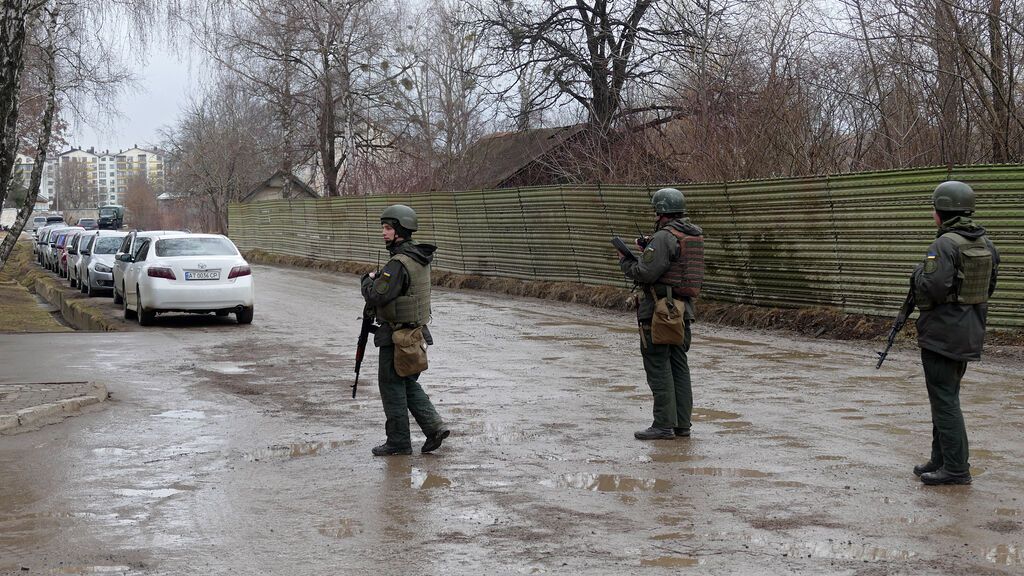 Ucrania cifra en 2.800 los militares rusos muertos en el segundo día de la invasión