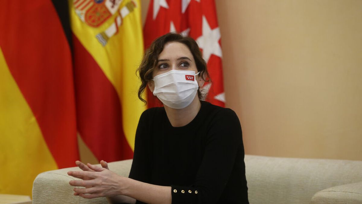 Tomás Diaz Ayuso cobró los 283.000 euros que decía Casado según un agumentario de la CAM Tomás Diaz Ayuso cobró los 283.000 euros que decía Casado según un agumentario de la CAM