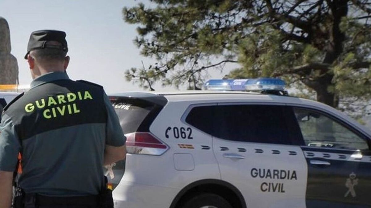 Detenido por atracar una pizzería con una escopeta recortada en Pinos Puente