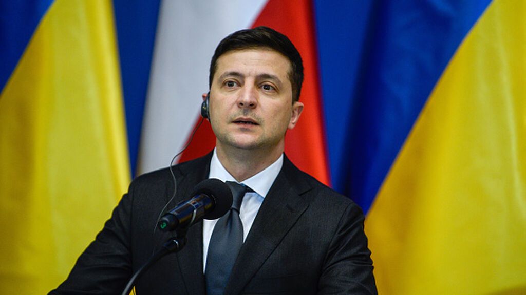 Volodimir Zelenski afirma que Ucrania "repele con éxito los ataques enemigos"