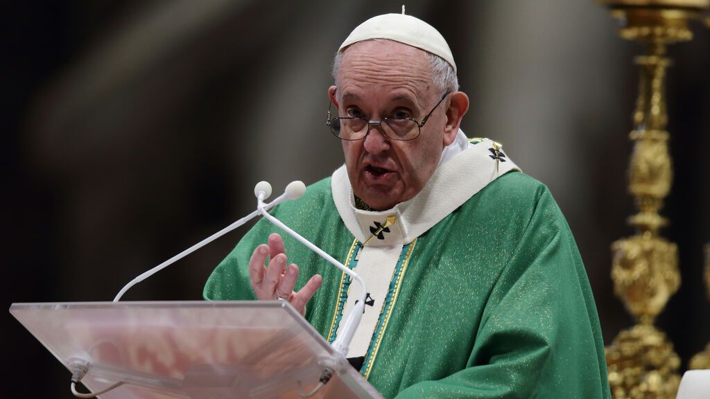 EuropaPress_4212220_23_january_2022_vatican_vatican_city_pope_francis_celebrates_holy_mass_for