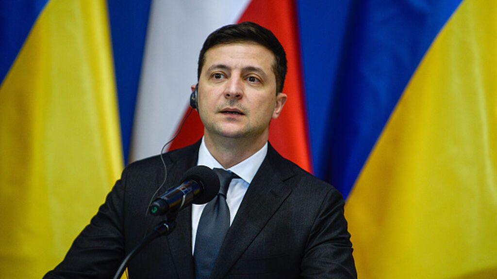 Volodimir Zelenski afirma que Ucrania "repele con éxito los ataques enemigos"
