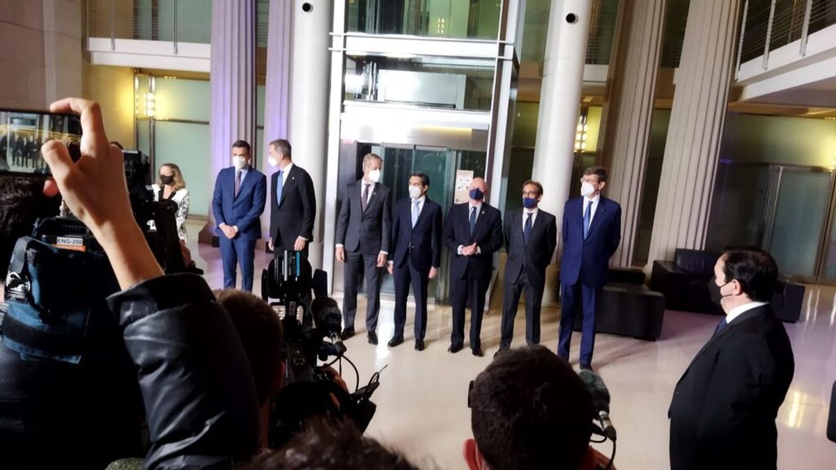 Aragonès y Colau no reciben al rey Felipe VI a su llegada al acto inaugural del Mobile World Congress en Barcelona Aragonès y Colau no reciben al rey Felipe VI a su llegada al acto inaugural del Mobile World Congress en Barcelona