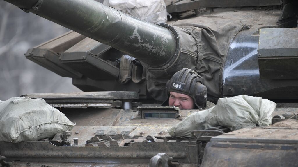 Rusia eleva su amenaza a Europa, que responde con el envío de armas a Ucrania