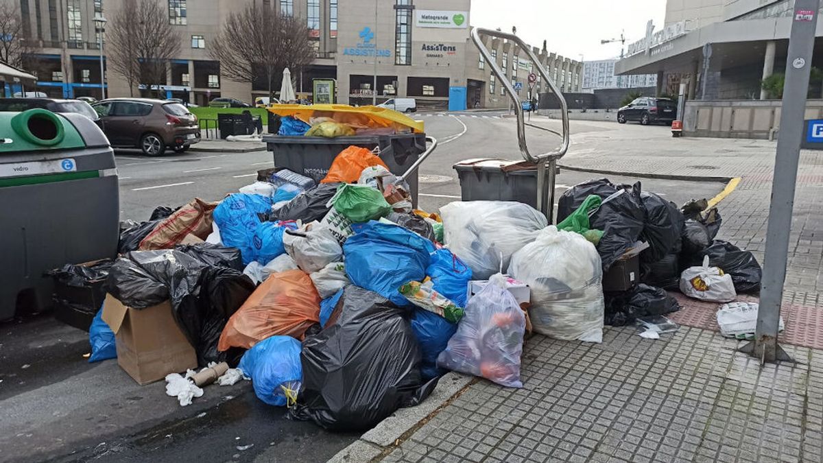 A Coruña decreta la declaración de emergencia sanitaria por los problemas en la recogida de basura