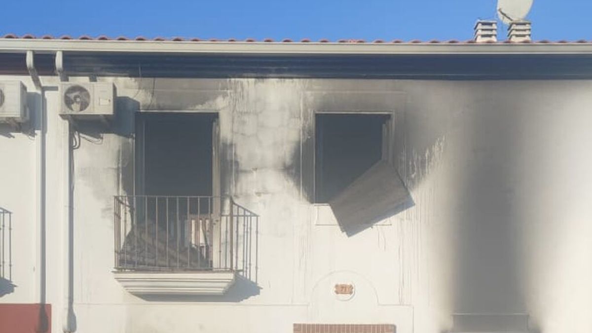 Muere un niño de 8 años en el incendio de una casa en Almonte Muere un niño de 8 años en el incendio de una casa en Almonte