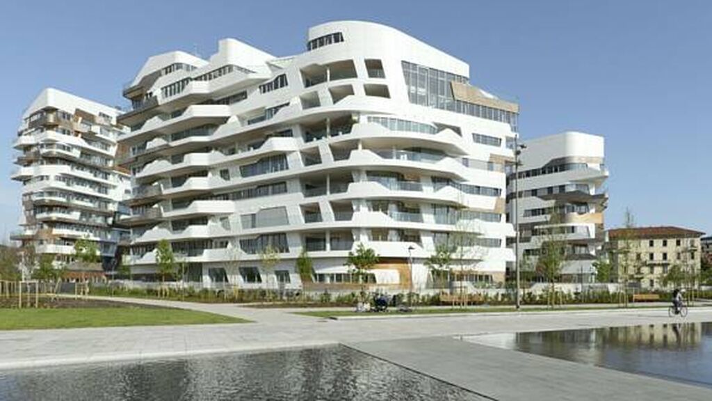 El edificio está diseñado por Zaha Hadid.
