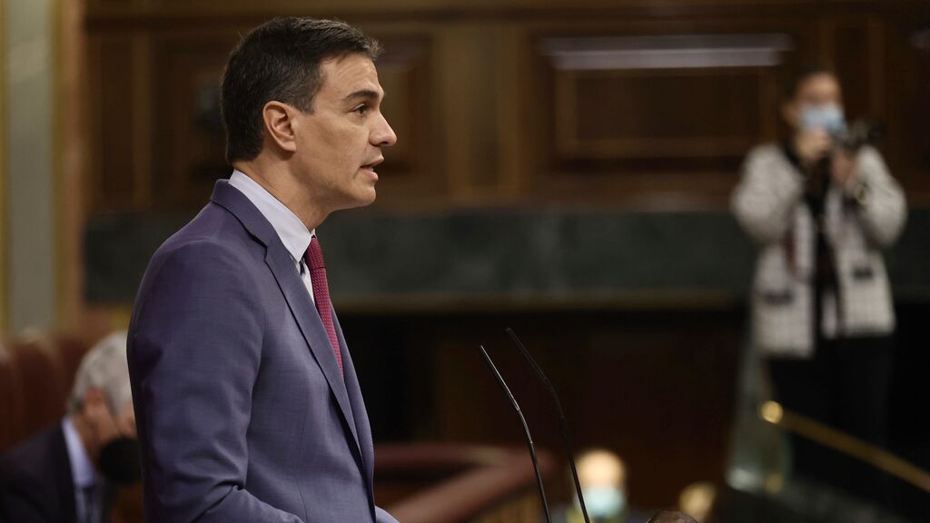Sánchez rectifica y anuncia ahora el envío de material ofensivo a Ucrania