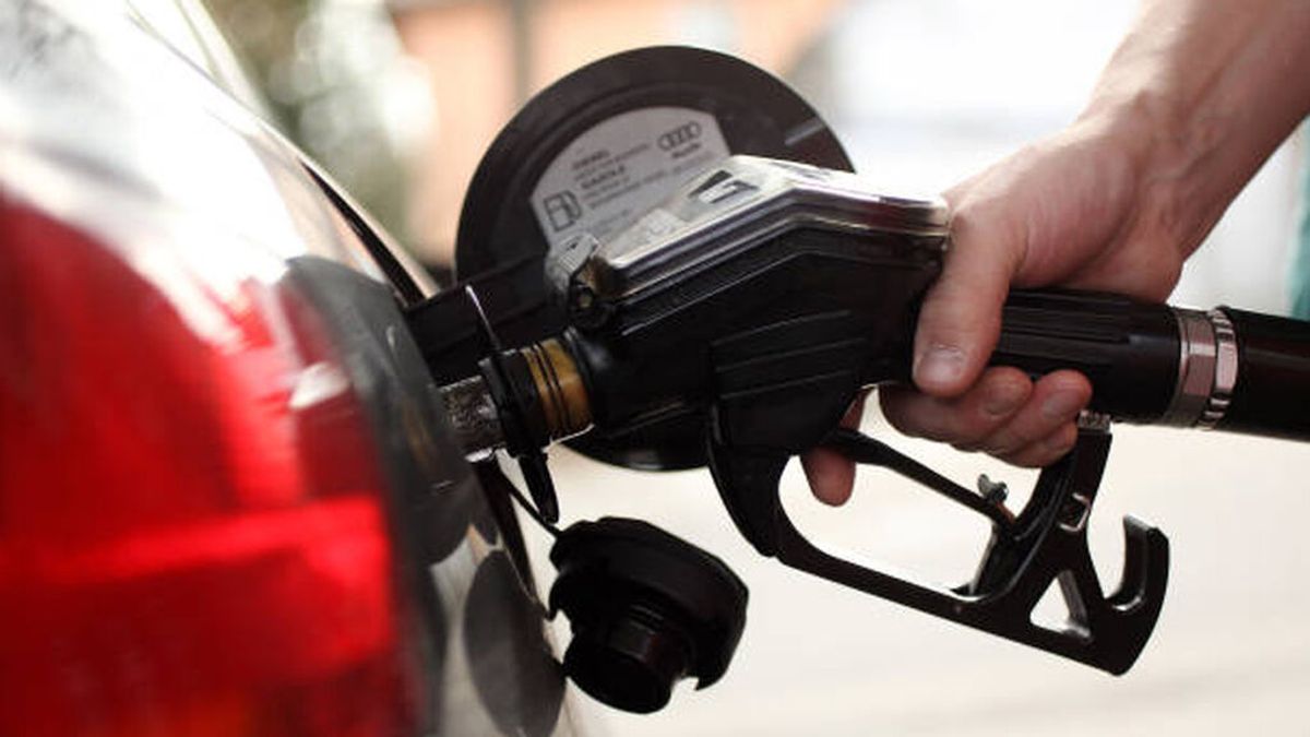 Ahorrar en combustible es posible: qué puedes hacer al llenar el depósito del coche