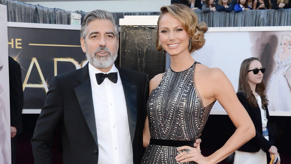 Con Stacy Keibler se paseó por varias alfombras rojas.