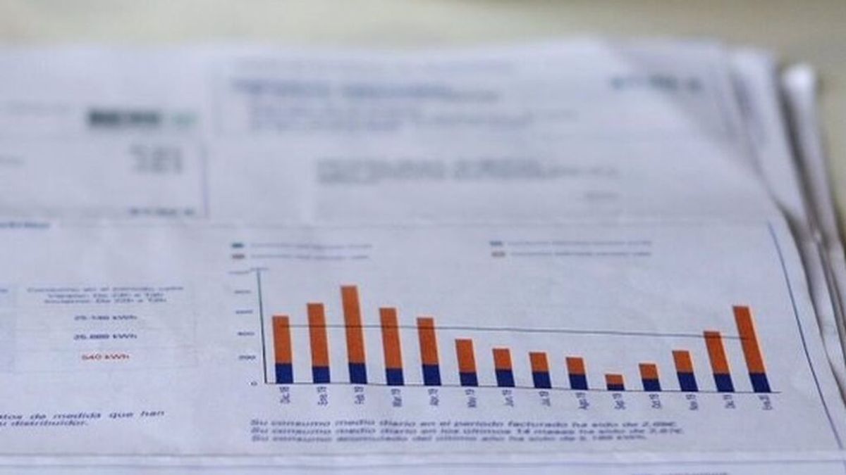 El precio de la luz alcanzará un pico de 410 euros /MWh a las 20 horas de este viernes El precio de la luz alcanzará un pico de 410 euros /MWh a las 20 horas de este viernes
