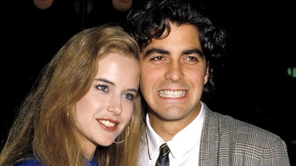 Su primera novia conocida fue Kelly Preston.