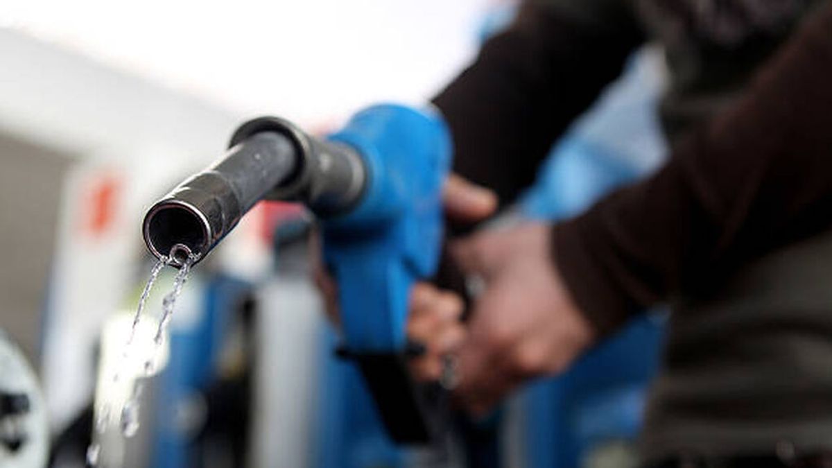 Ahorrar en combustible es posible: qué puedes hacer al llenar el depósito del coche