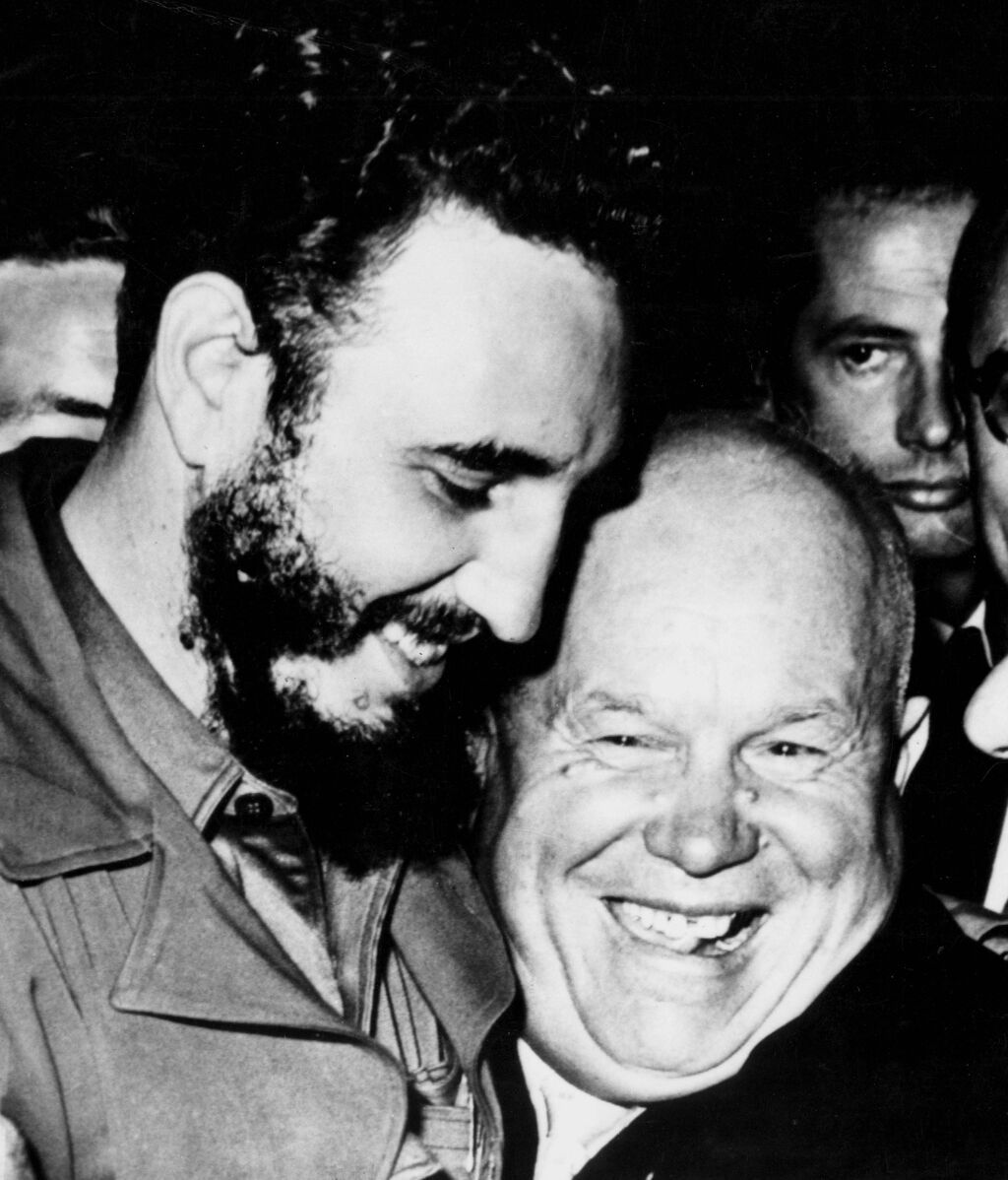 Jruschov con Fidel Castro