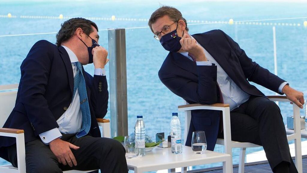 Feijóo charla con el presidente de la CEOE, Antonio Garamendi