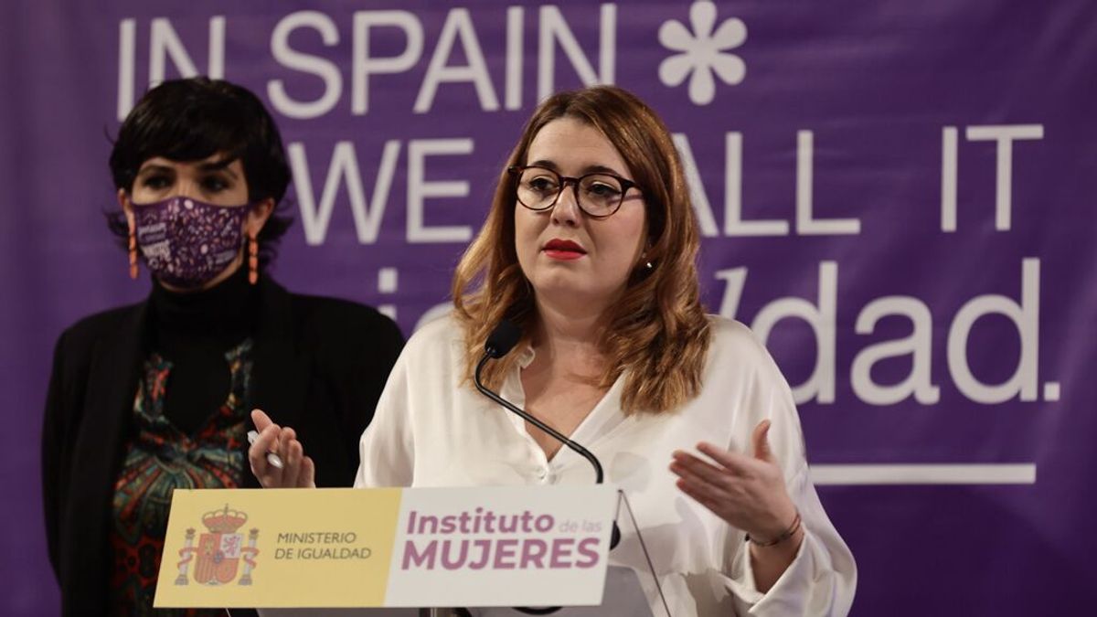 Igualdad dice que el feminismo tiene que pensar en Ucrania: "Este 8M tiene que ser un 'No a la guerra'" Igualdad dice que el feminismo tiene que pensar en Ucrania: "Este 8M tiene que ser un 'No a la guerra'"