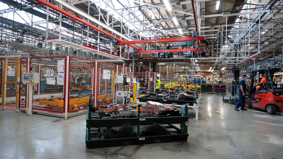 Stellantis Vigo parará toda su producción a partir del lunes por falta de microchips Stellantis Vigo parará toda su producción a partir del lunes por falta de microchips