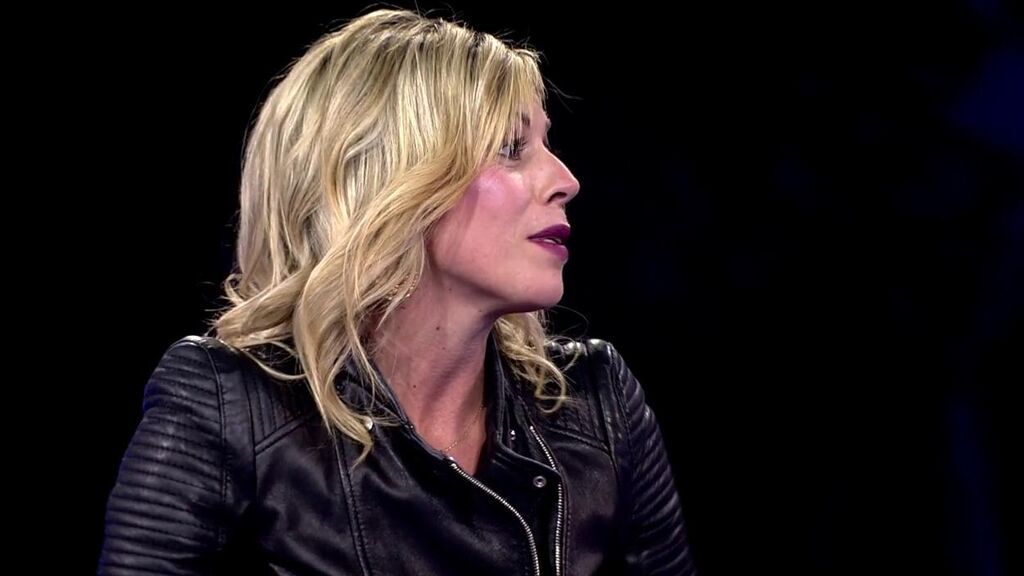 Alatzne llega plató y escucha las criticas de los colaboradores