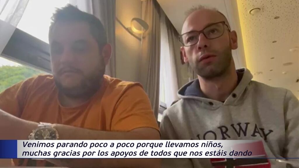 Héctor y Paulo, transportistas gallegos, rescatan a dos familias ucranianas con lazos en España