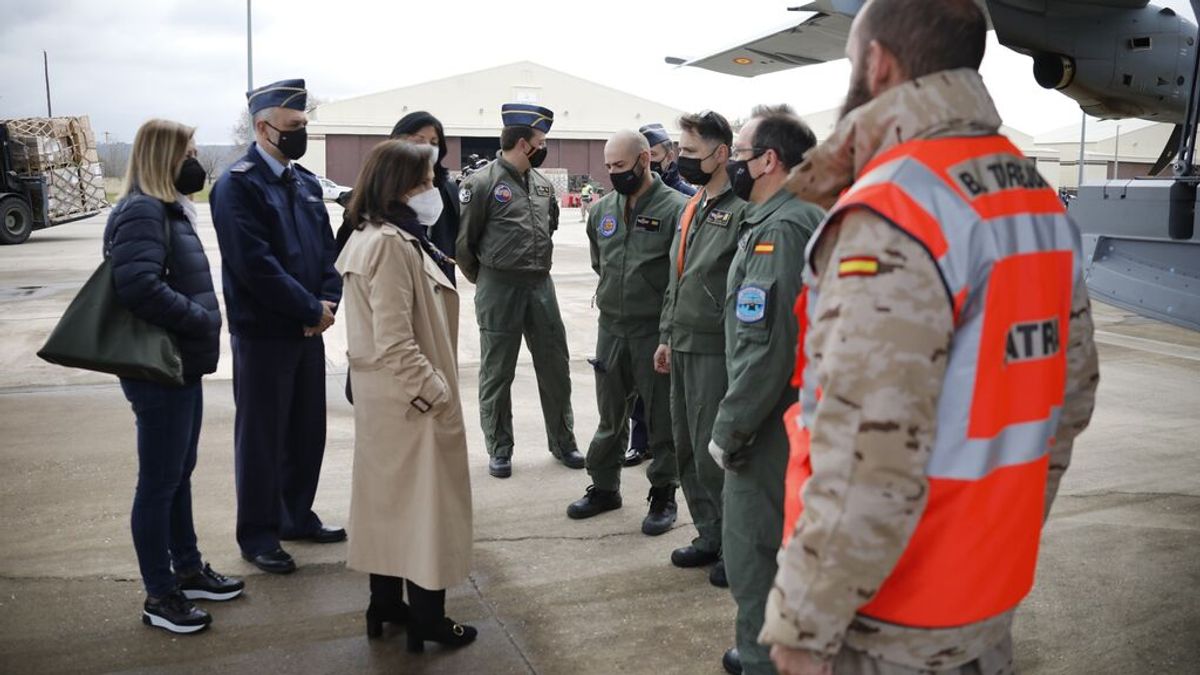 España manda cuatro aviones A400M con armas para la resistencia ucraniana España manda cuatro aviones A400M con armas para la resistencia ucraniana