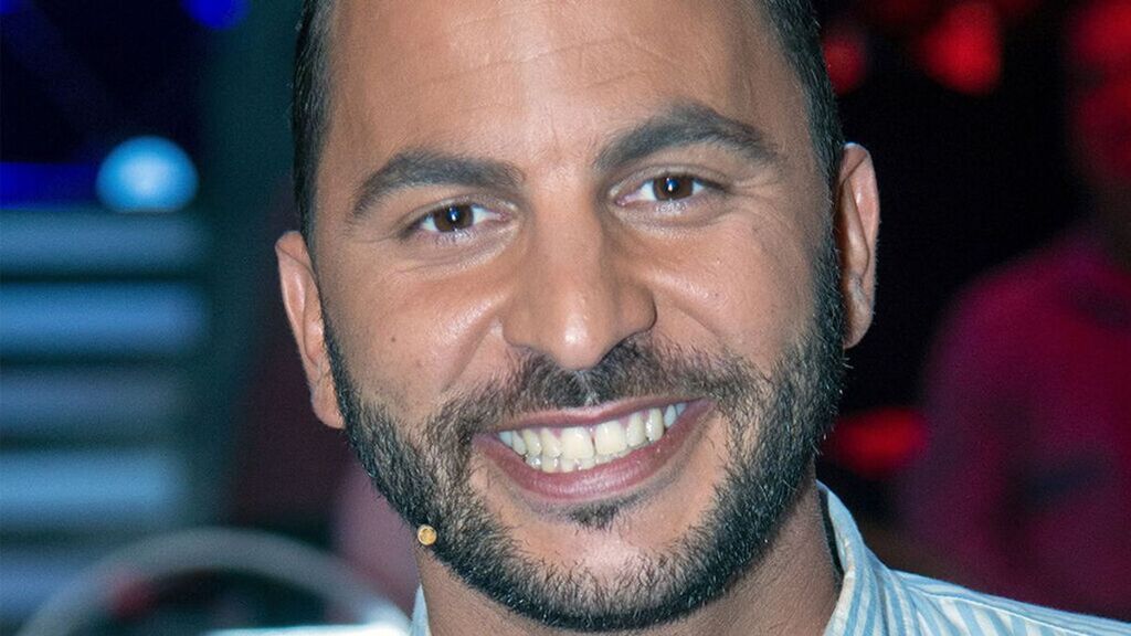 Antonio Tejado se somete a un injerto capilar y muestra el resultado