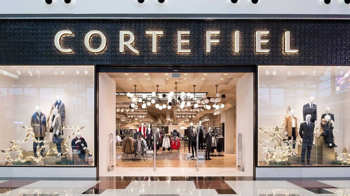 Cortefiel suspende su actividad en Rusia con el cierre de sus 50 tiendas Cortefiel suspende su actividad en Rusia con el cierre de sus 50 tiendas