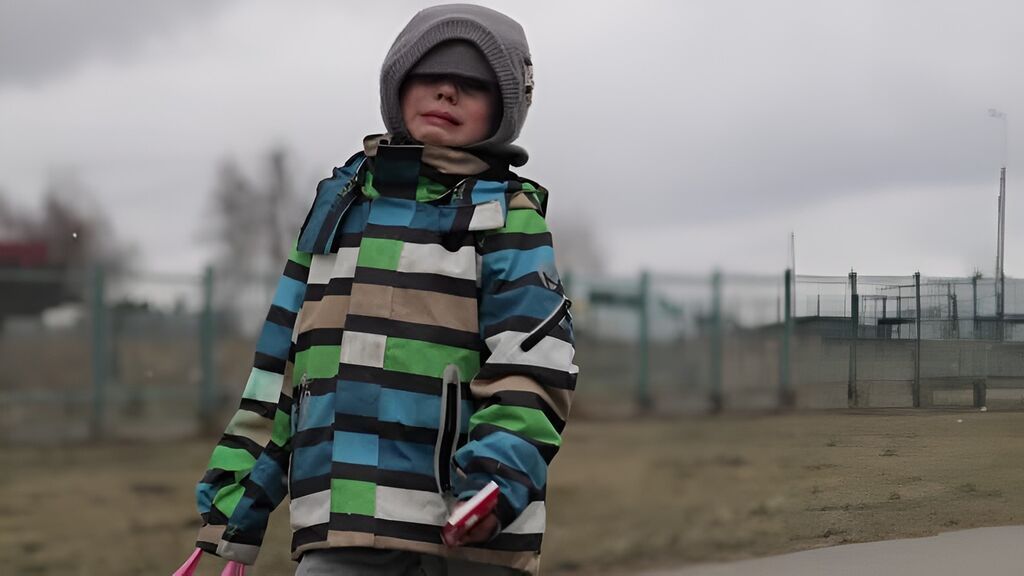 El llanto de un niño vagando solo en una calle de Polonia que evidencia el drama de los refugiados ucranianos