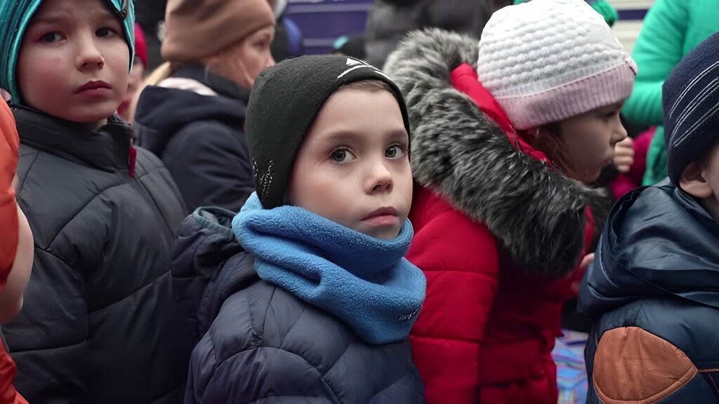 Huérfanos evacuados en Ucrania