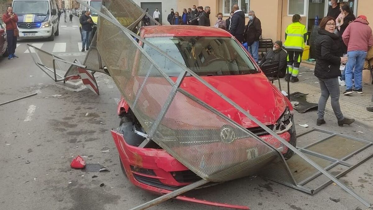 Un conductor drogado arrolla una terraza y deja siete heridos, dos de ellos graves, en Castellón