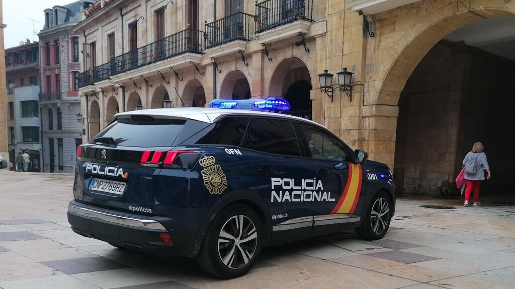 La Policía Nacional localiza a las dos menores desaparecidas en Oviedo, que ya están con sus familias