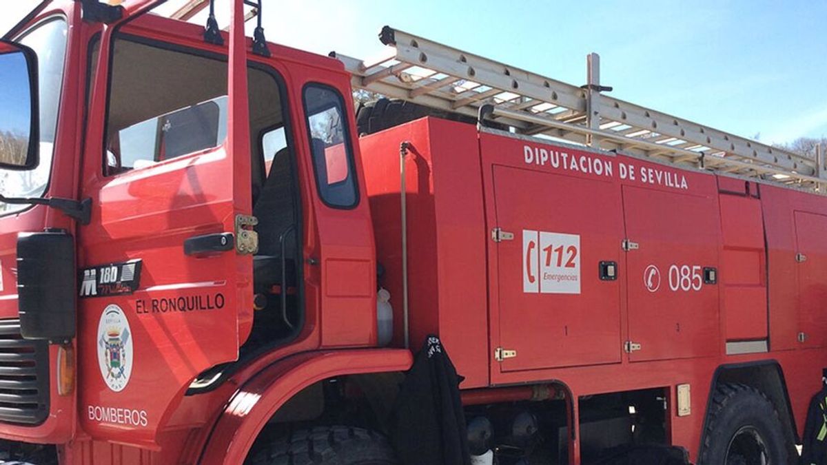 Un muerto y una mujer herida en el incendio de una casa en La Campana, Sevilla Un muerto y una mujer herida en el incendio de una casa en La Campana, Sevilla