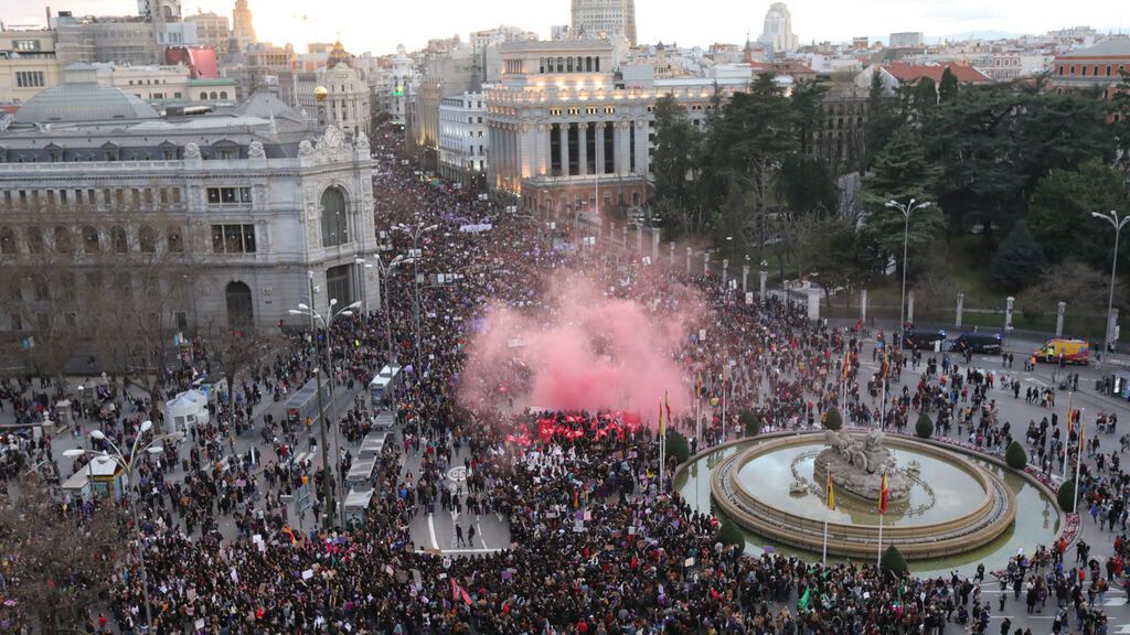 Los partidos optan por la manifestación de la Comisión 8M, aunque la abolicionista tendrá presencias políticas