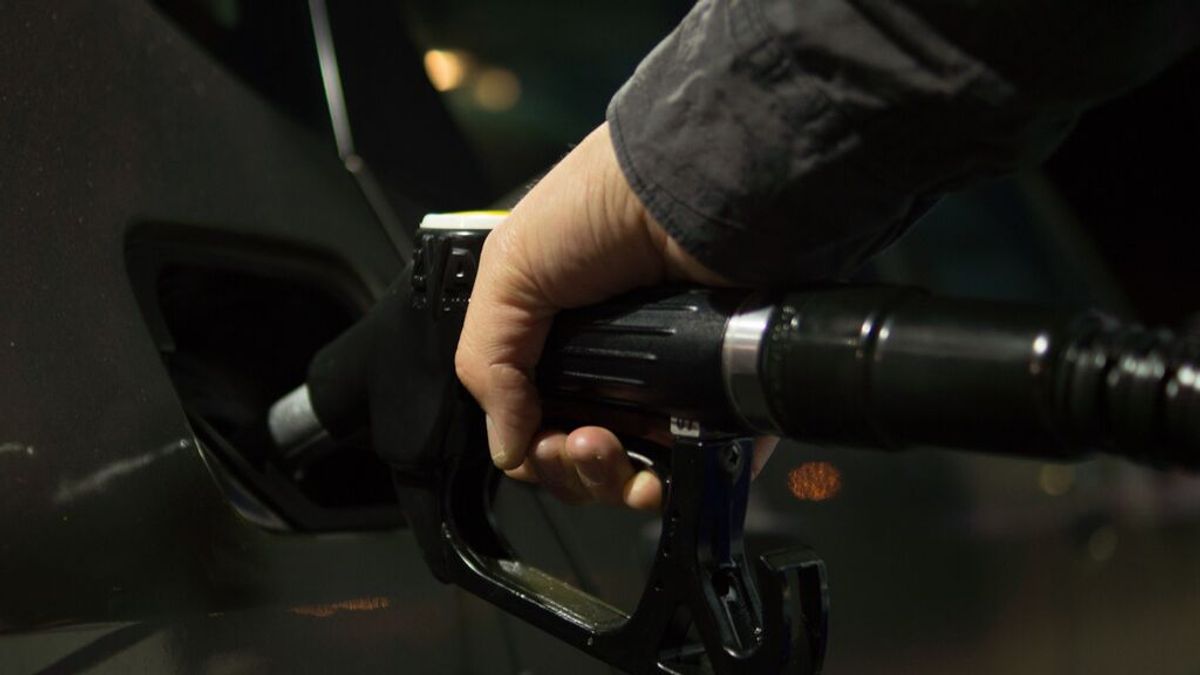 Cuántos impuestos pagas por cada litro de gasolina o gasoil