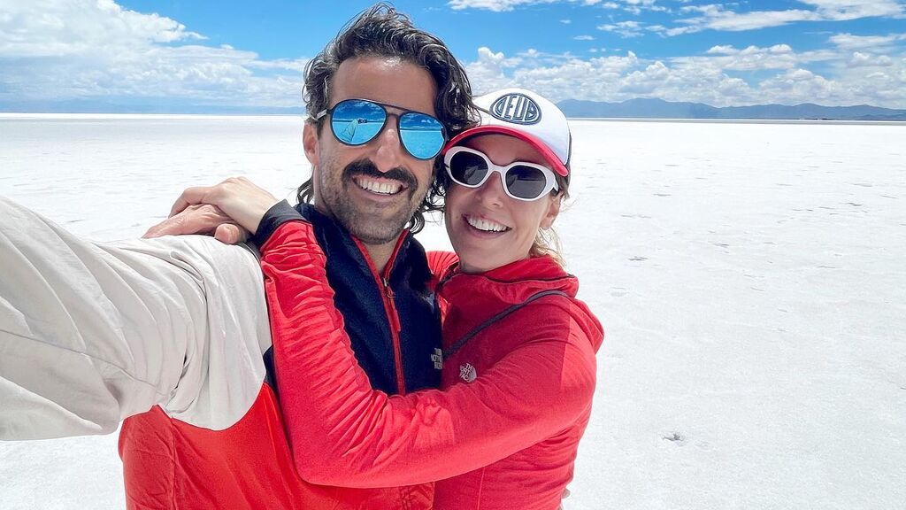 Matías Dumont y Raquel Sánchez Silva posan en el Instagram de la presentadora durante un viaje