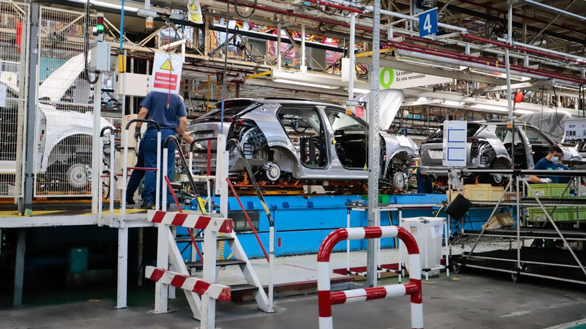 Stellantis Vigo paraliza también la actividad del turno que quedaba en fin de semana Stellantis Vigo paraliza también la actividad del turno que quedaba en fin de semana