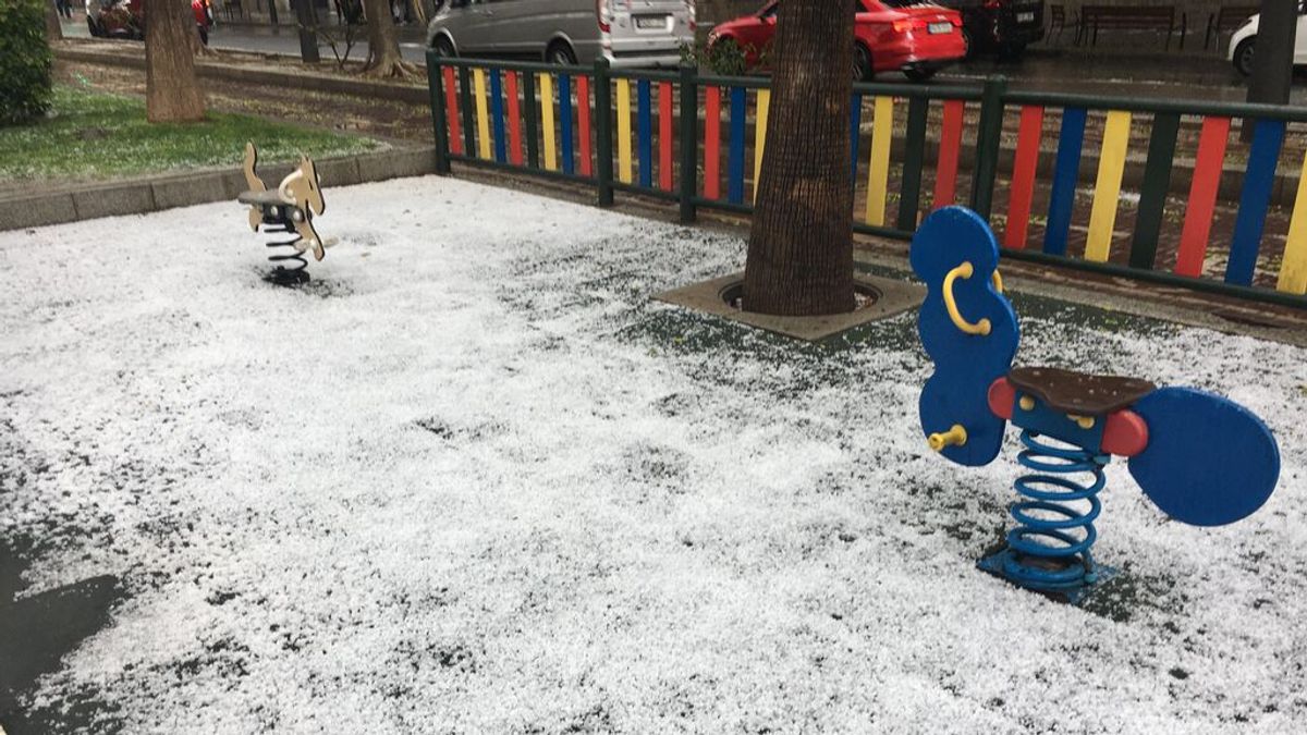 Una granizada sorprende a los almerienses Una granizada sorprende a los almerienses