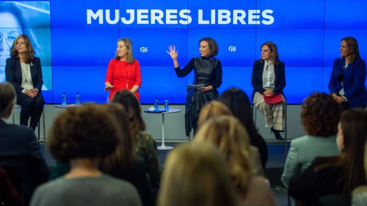 En plena negociación en CyL, el PP avisa a Vox que no dará "ni un paso atrás" en los derechos de las mujeres En plena negociación en CyL, el PP avisa a Vox que no dará "ni un paso atrás" en los derechos de las mujeres