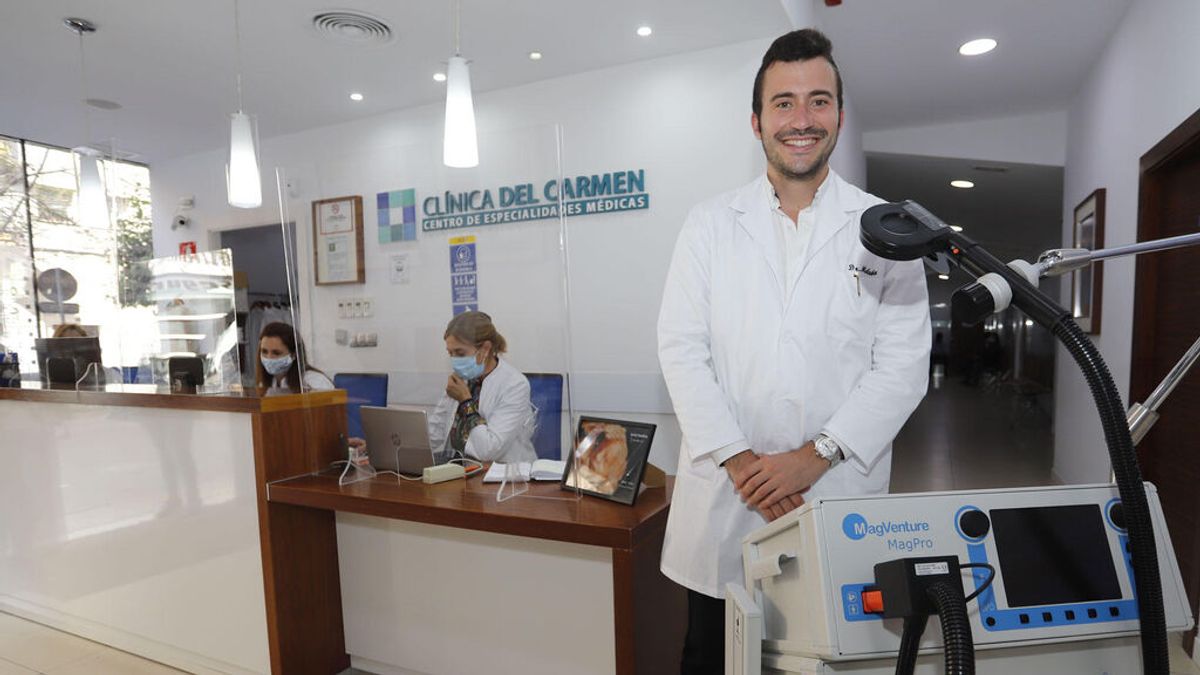 Álvaro Moleón, mejor psiquiatra 2021 en España: "Estamos viviendo una crisis suicida" Álvaro Moleón, mejor psiquiatra 2021 en España: "Estamos viviendo una crisis suicida"