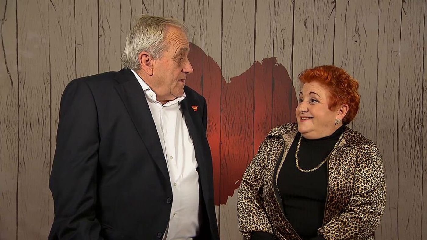 Antonio culmina su cita con una poesía subida de tono First Dates Temporada 5 Top Videos 690