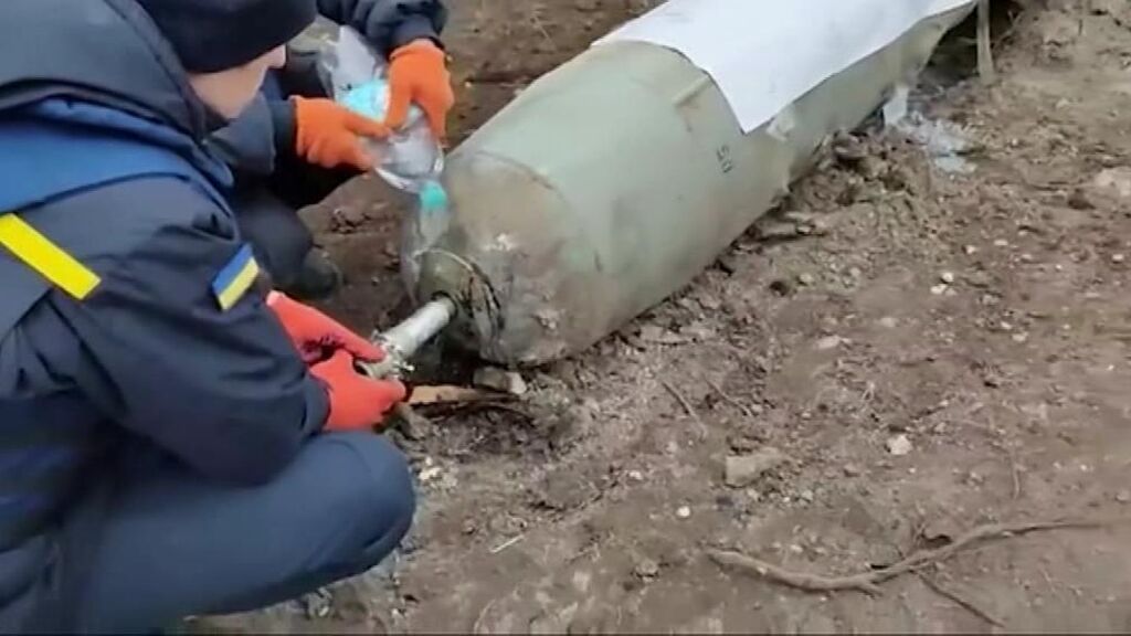 Así desactivan un bomba rusa militares ucranianos en Chernóbil