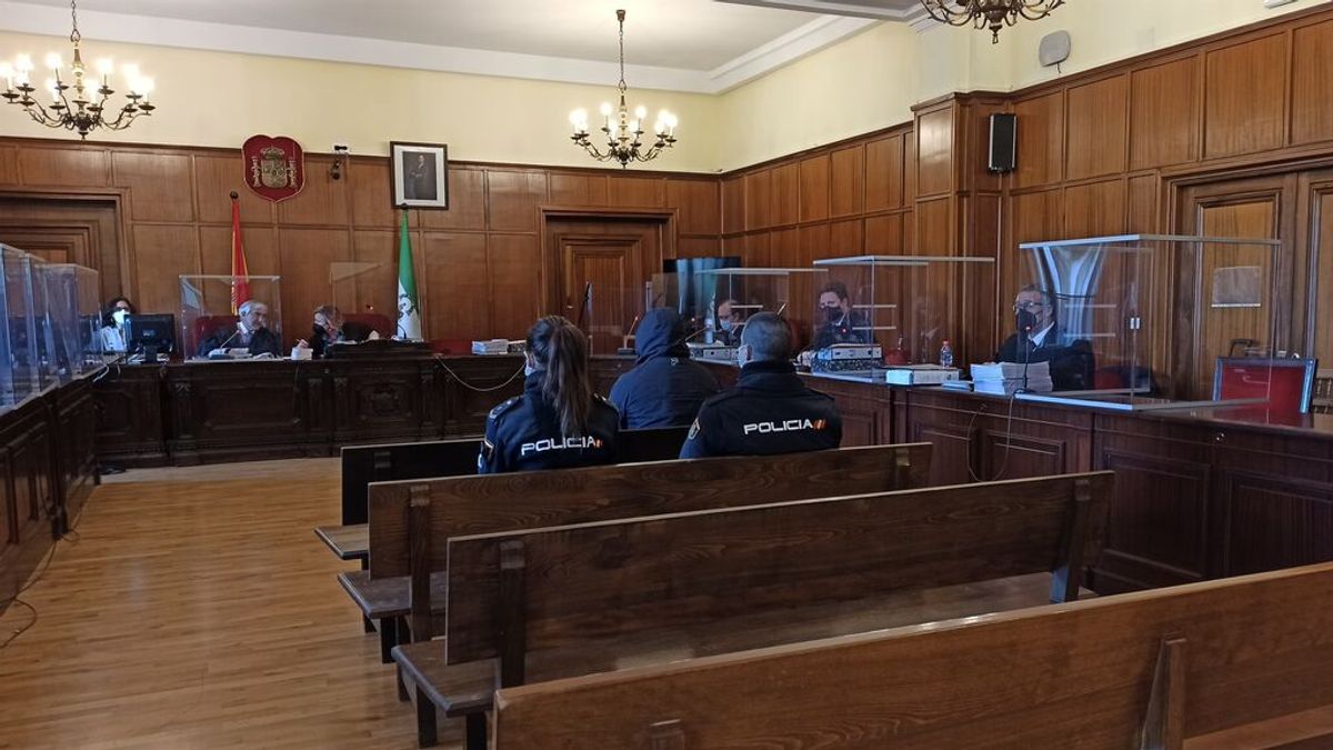 Condenado a 29 años el varón declarado culpable de matar a una mujer y quemar su cadáver en Sevilla Condenado a 29 años el varón declarado culpable de matar a una mujer y quemar su cadáver en Sevilla